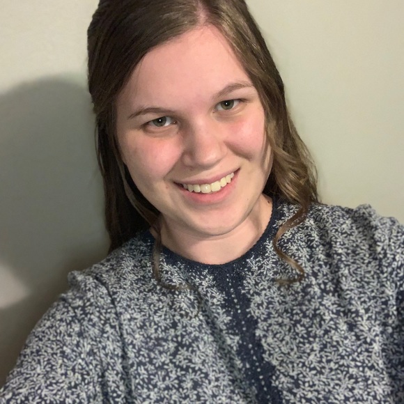 Meet your Posher, Kaitlyn - Picture 12 of 16